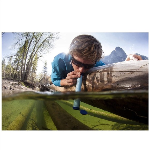 LifeStraw Personal Water Filter for Hiking Camping - Picture 2 of 5